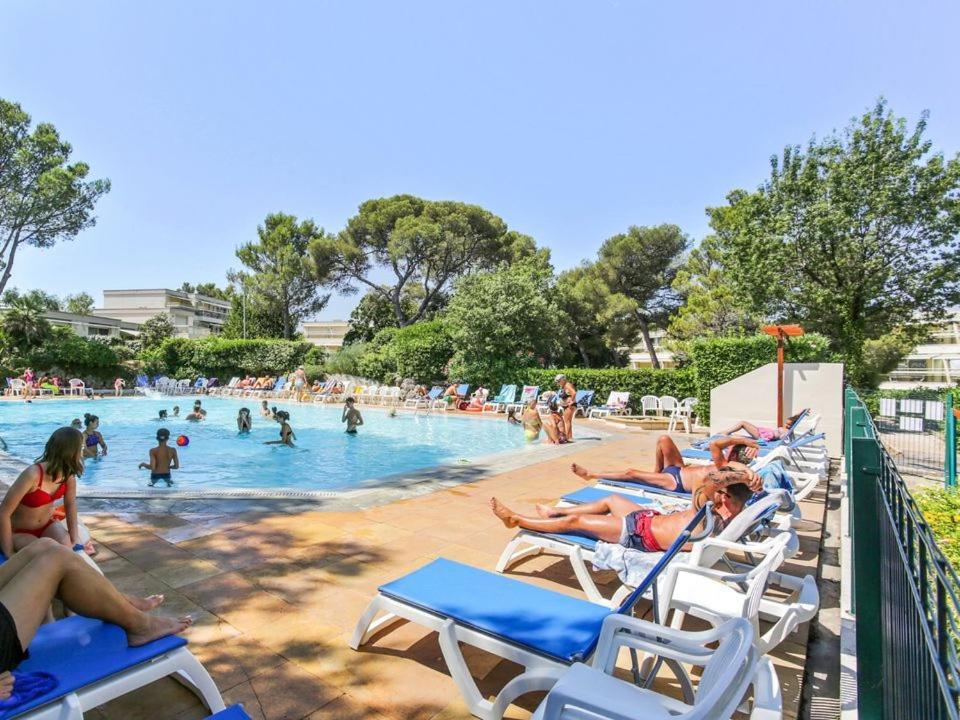 Residence Pierre Et Vacances De La Corniche D'Or Saint-Raphaël Exterior foto